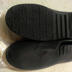 Talon Trax Overshoe / XL / Black / NWT